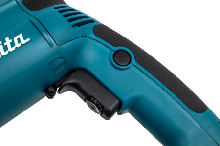 Дрель Makita HP2050 ударная